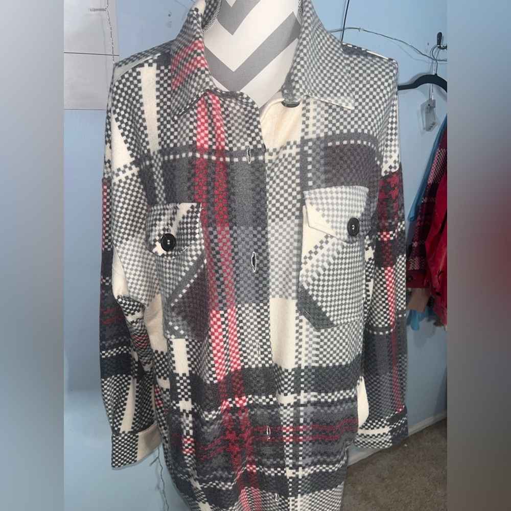 Zenana Shacket size large